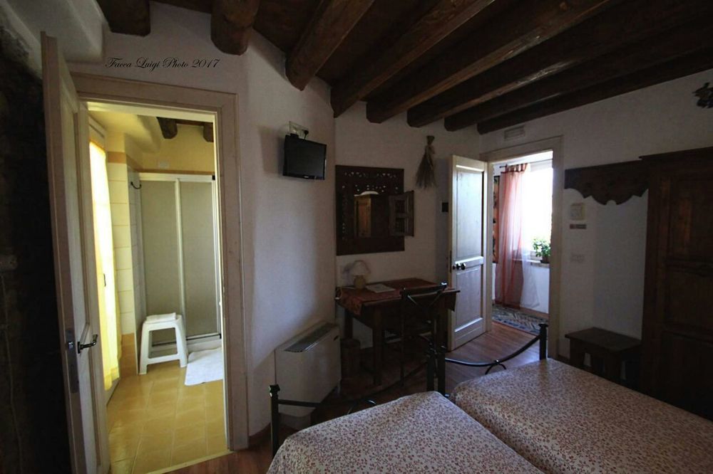Albergo Julienne Арба Экстерьер фото